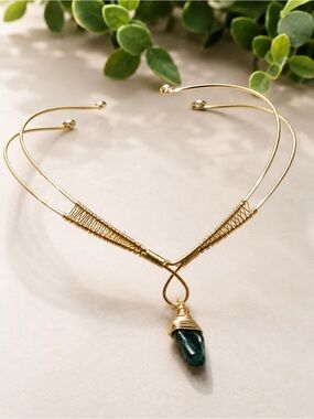 Gold-Tone Wire Wrapped Black Stone Necklace